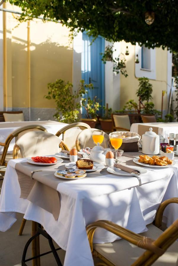 Kokona Hotel Sými Luaran gambar